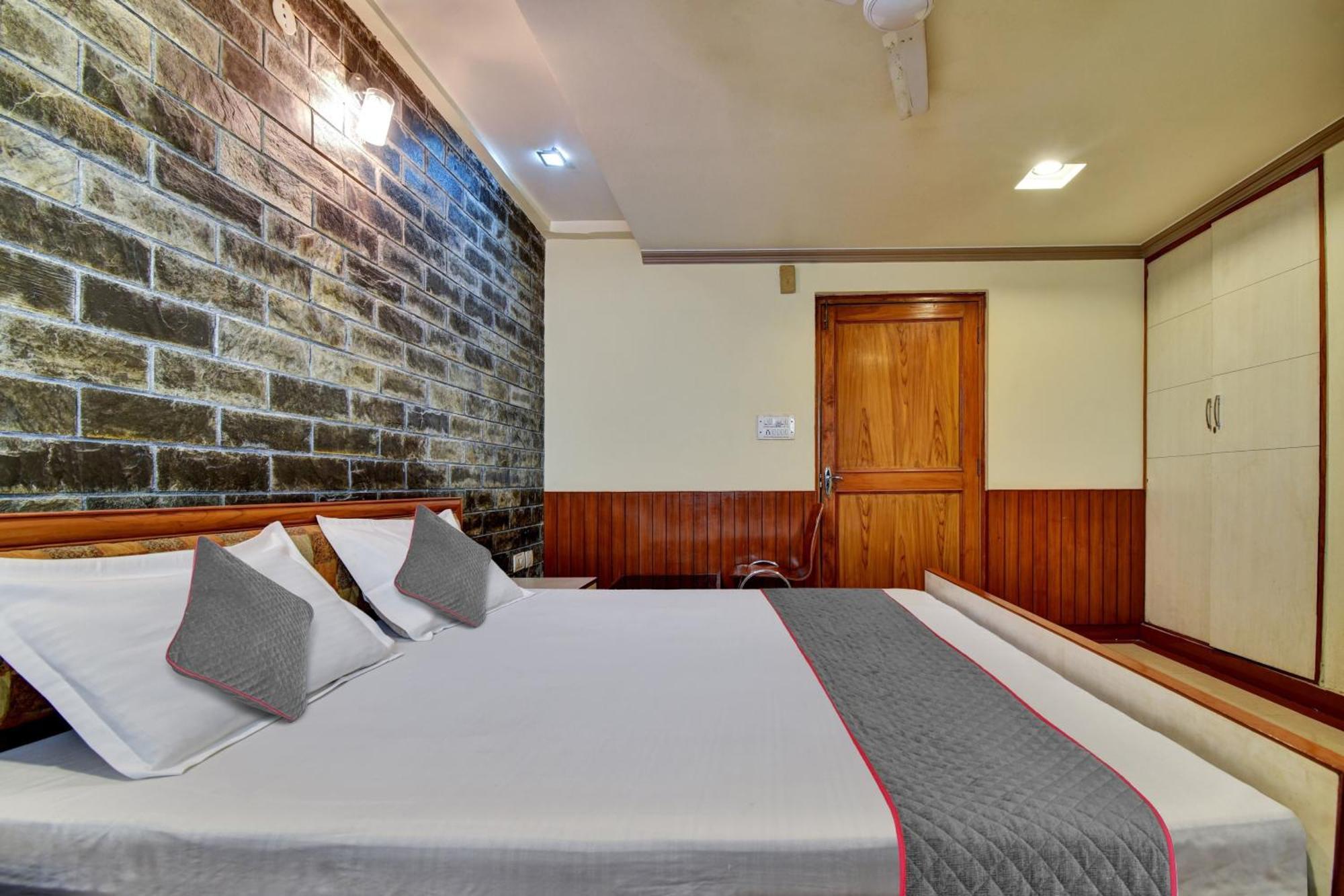 Townhouse Hotel Fly View ชัยปุระ ภายนอก รูปภาพ